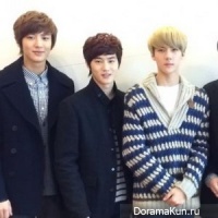 EXO-K поздравляют фанатов с Новым годом