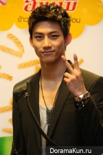 Taecyeon