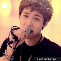 Ли Хон Ки рассказывает, что участник группы CN Blue делал пластическую операцию.