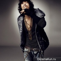 Tiger JK пожертвовал прибыль от концерта в университете на благо его студентов
