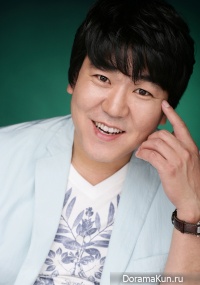 Yoon Je Moon