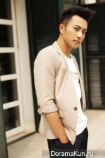 Hawick Lau
