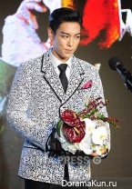 T.O.P получил награду Новый актер