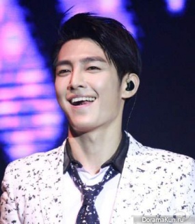 Aaron Yan