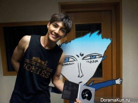Aaron Yan Aaron Yan