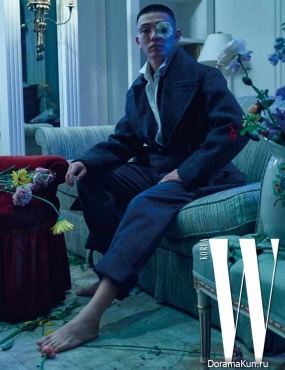 Yoo Ah In, Song Hye Kyo для W Korea March 2017