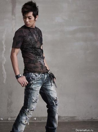 Дучжун (B2ST) Дучжун (B2ST)