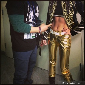 2NE1