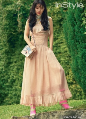 Suzy (Miss A) для InStyle April 2017