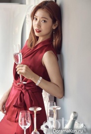 Park Shin Hye для First Look December 2016