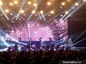 B.A.P LIVE ON EARTH 2016 WORLD TOUR AWAKE