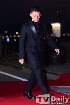 Yoo Ah In