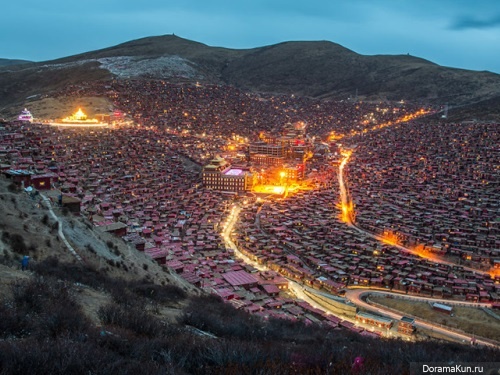 Larung Gar Buddhist Academy
