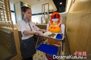 Robot waiter