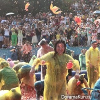 tomato fight