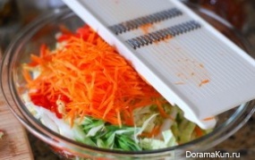 Chinese cabbage salad