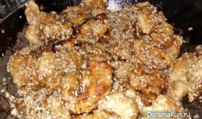 Sliced pork with sesame