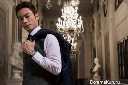 Wallace Huo Street Style April 2017