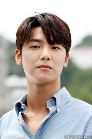 Kang Min Hyuk