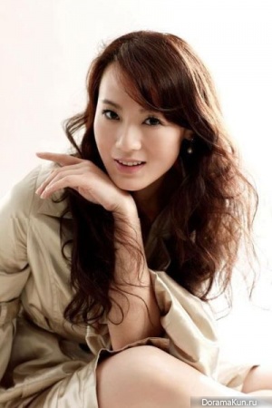 Akina Hong
