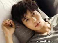 CN Blue (Jung Yong Hwa) для 10+STAR March 2015 No. 45