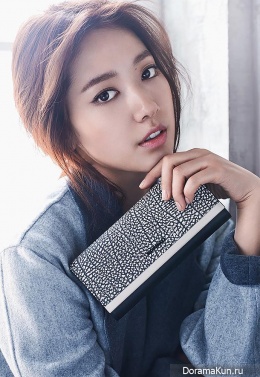 Park Shin Hye для Bruno Magli 2015