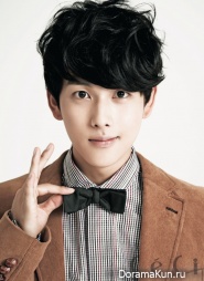 ZE:A для CeCi October 2012
