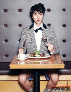 Lee Dong Gun для Cosmopolitan Korea January 2014