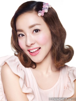 2NE1's Sandara Park, SHINee для Etude House Ad Campaign