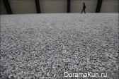 Инсталляция из семечек Ай Вэйвэйя Инсталляция из семечек Ай Вэйвэйя