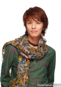 Интервью Kim Jeong Hoon - Я никогда не бросал музыку (октябрь 2012)