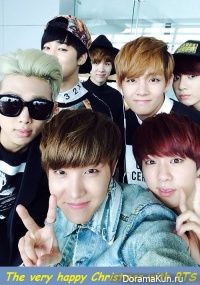 The very happy Christmas with BTS