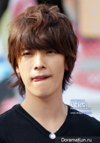Интерестные факты о Lee Dong Hae (Super Junior)